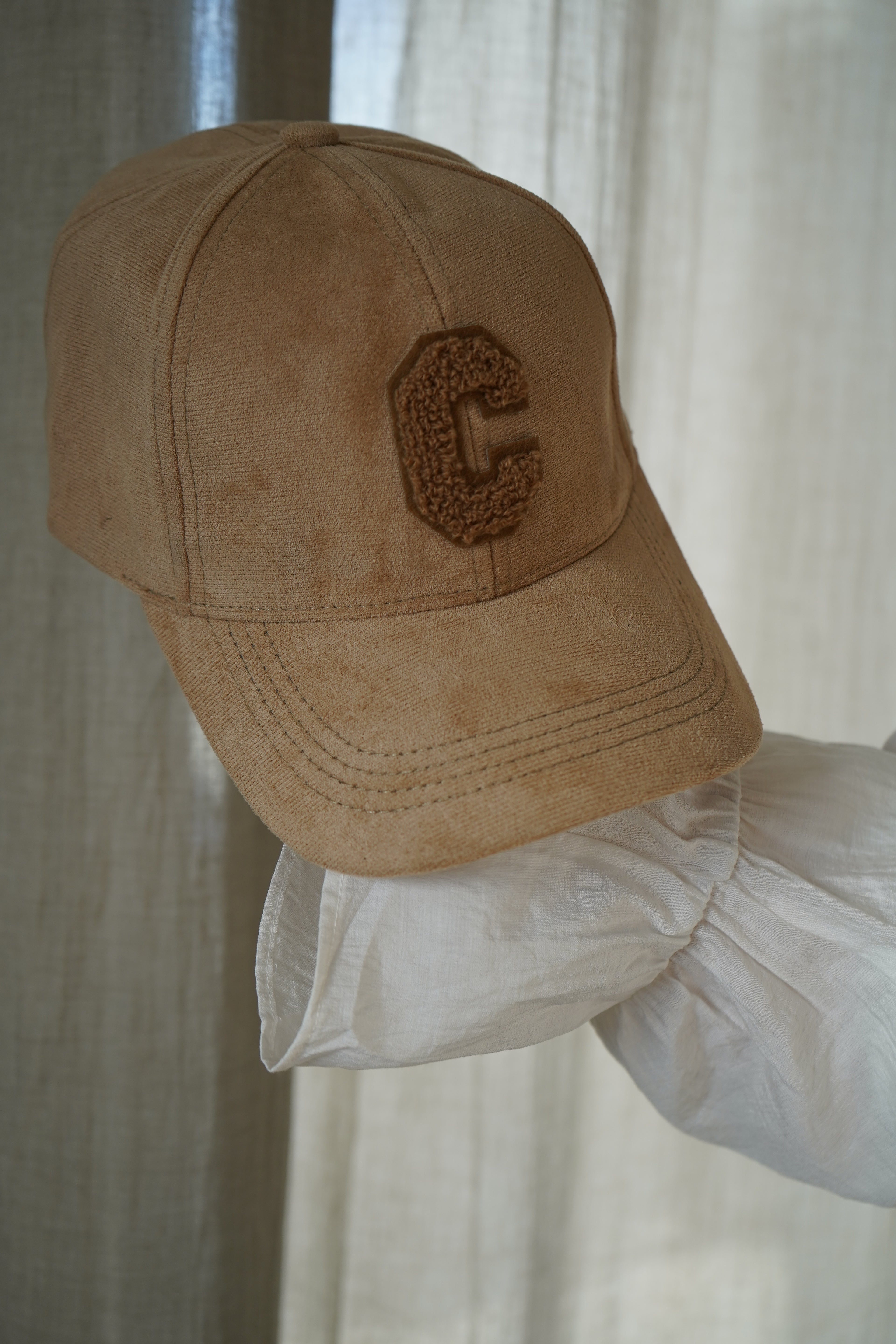 CASQUETTE DAIM - BEIGE
