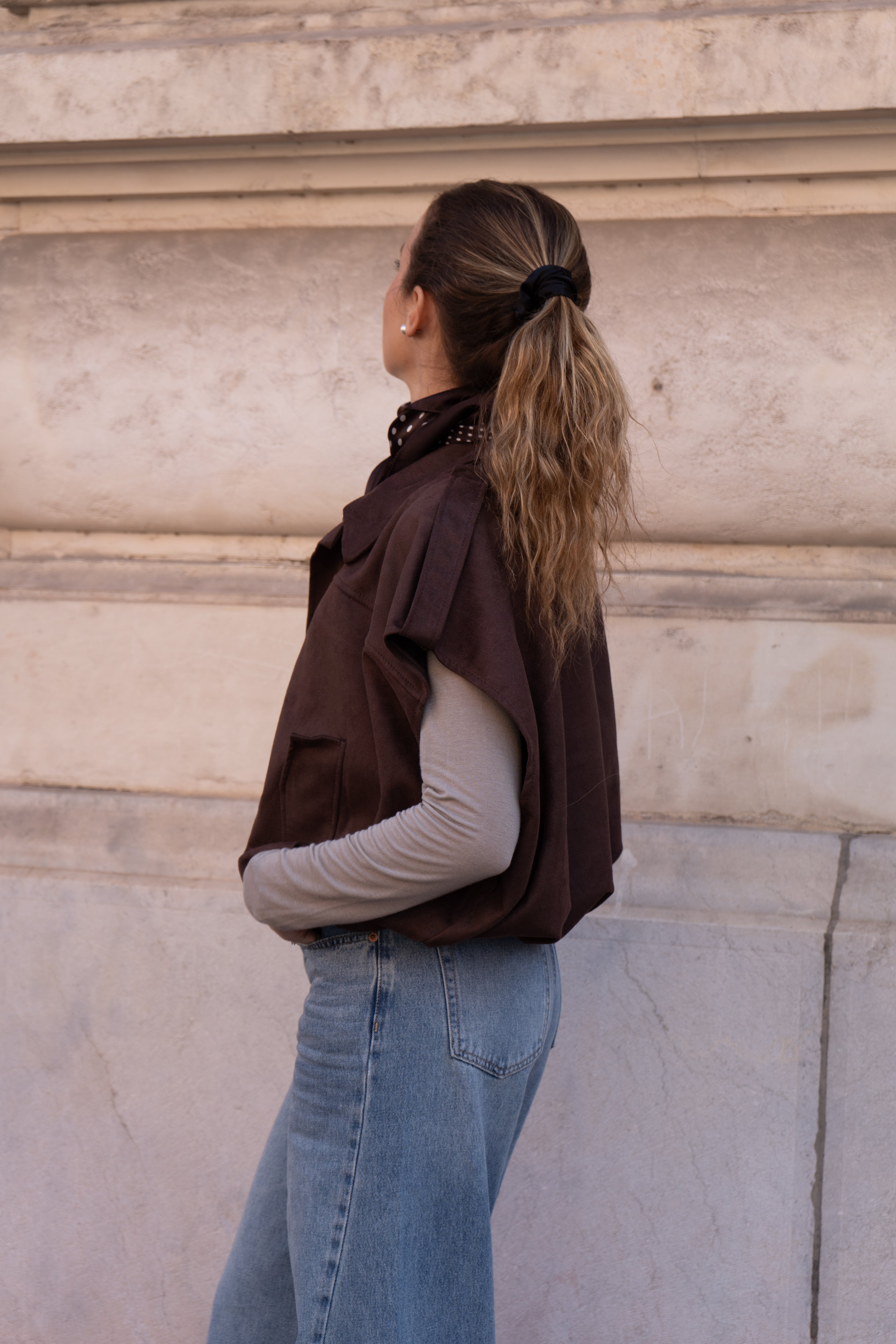 VESTE SANS MANCHE DAIM - MARRON