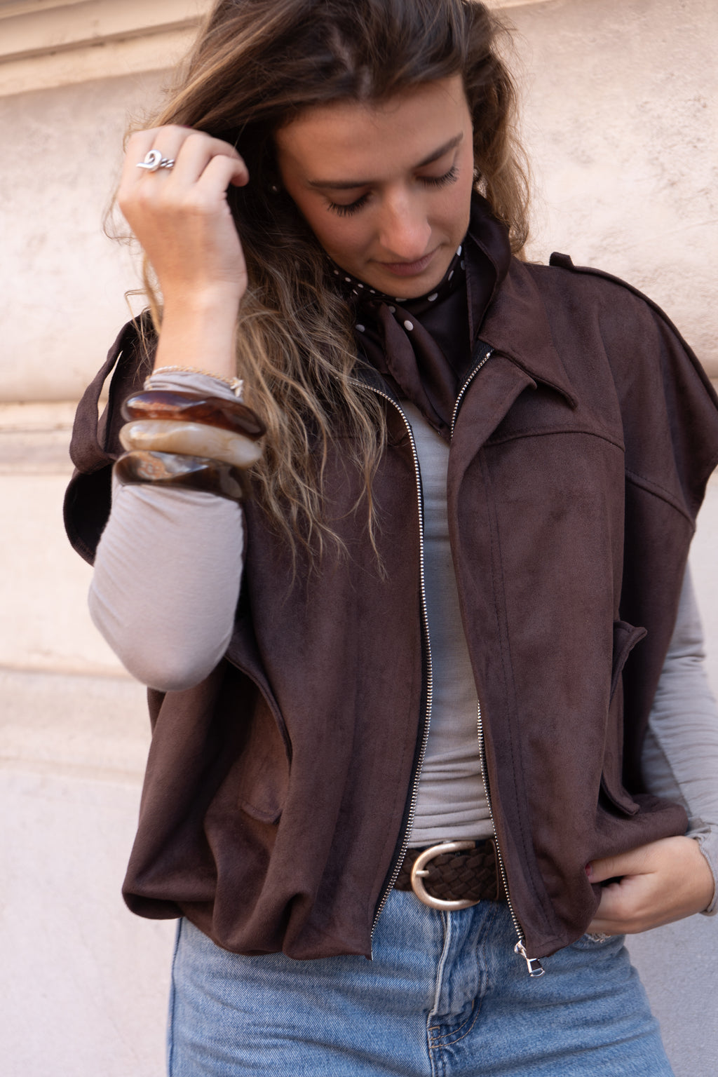VESTE SANS MANCHE DAIM - MARRON