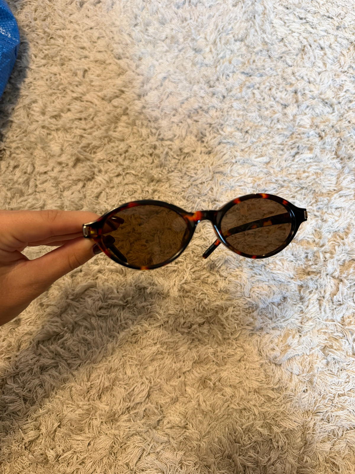 LUNETTES DE SOLEIL MIU